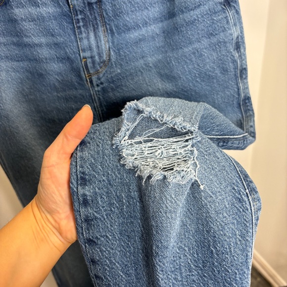 FRAME Le Sylvie High Waist Straight Leg Jeans In Lomina Rips - Picture 8 of 11